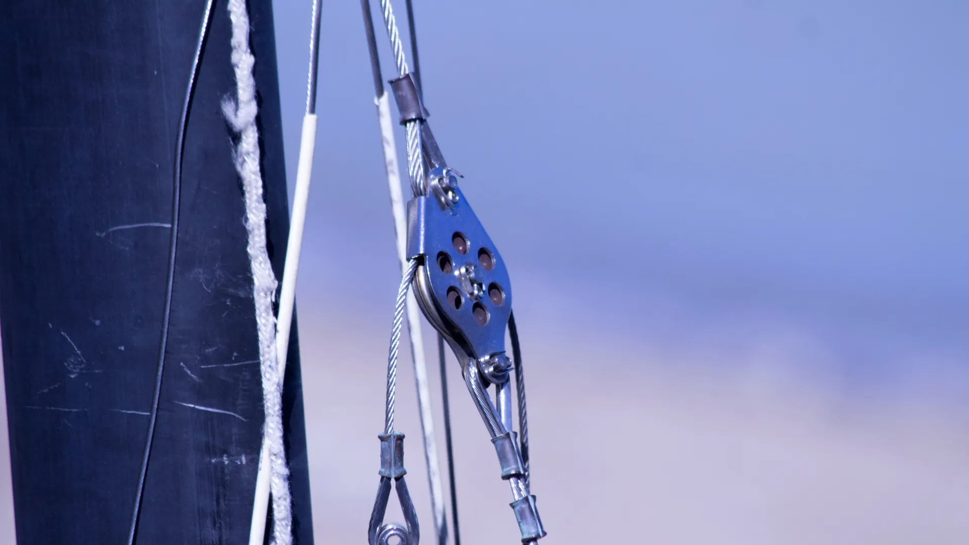 Selecting Durable Marine Ropes & Hardware for UAE Boating Conditions