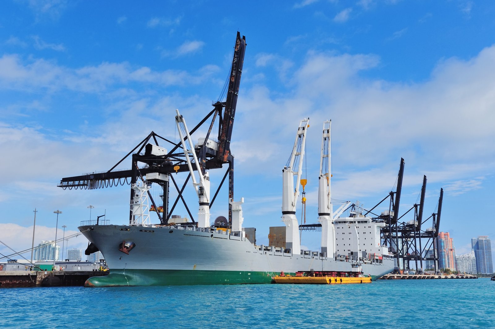 Key Qualities of Leading Ship Chandlers in Dubai