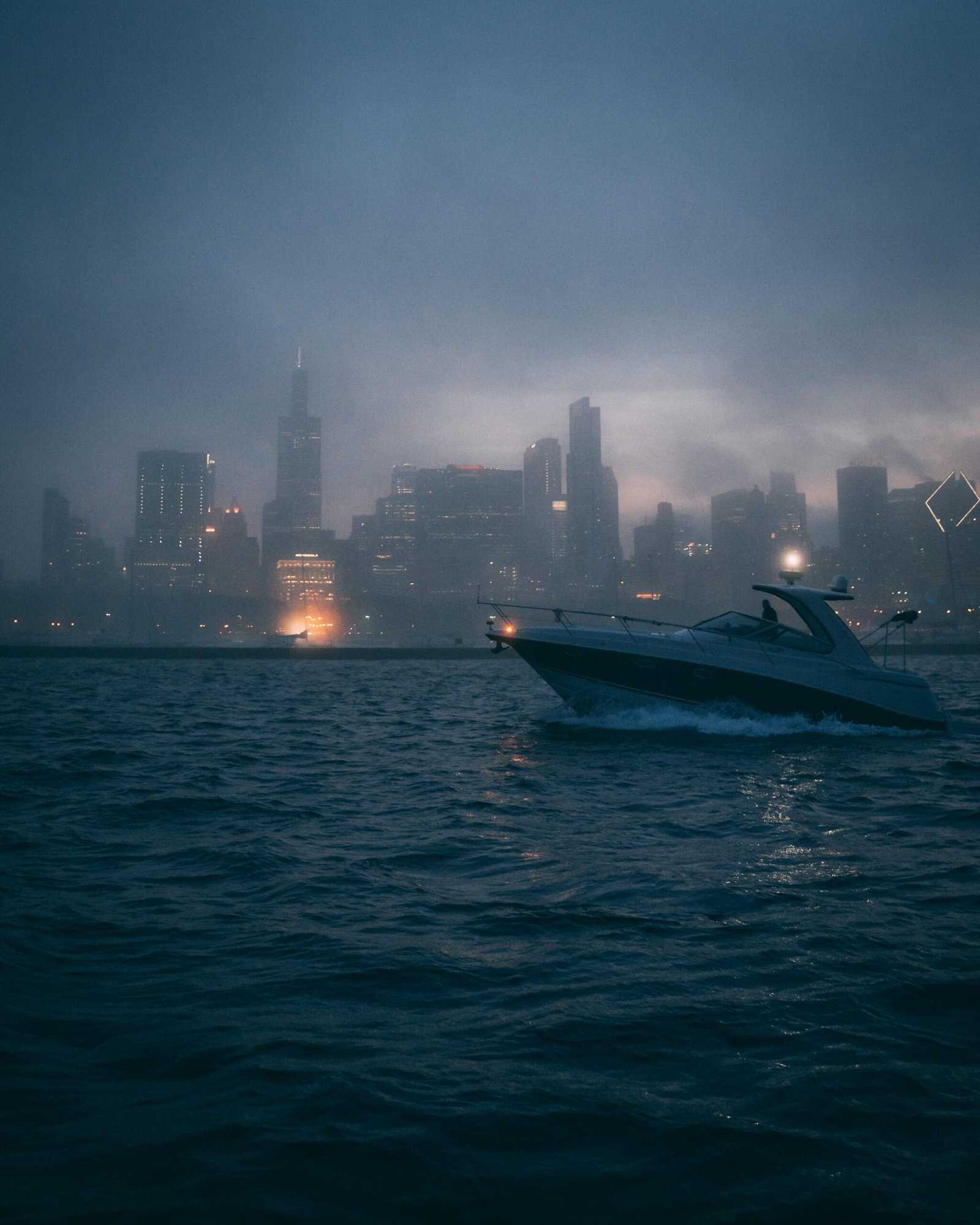 Top Benefits of Installing Underwater Lights on Your Boat in Kuwait